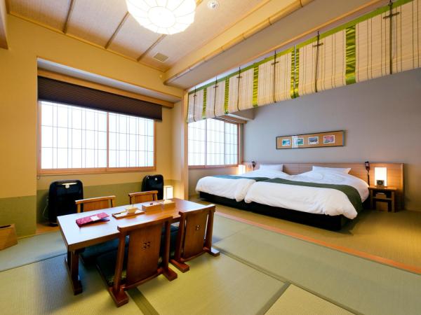 Kadensho, Arashiyama Onsen, Kyoto - Kyoritsu Resort : photo 3 de la chambre chambre avec espace tatami et baignoire extérieure