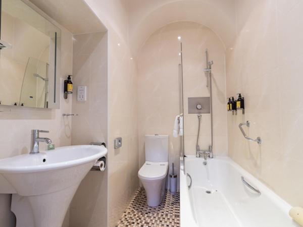 Butler House : photo 3 de la chambre suite junior - vue sur jardin