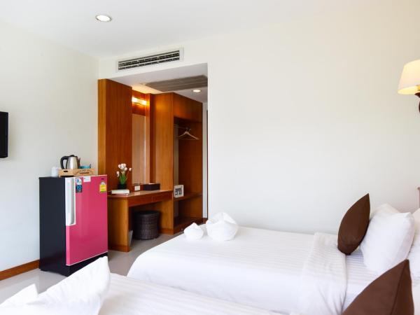 Kanchanaburi City Hotel - SHA Extra Plus : photo 4 de la chambre chambre lits jumeaux supérieure
