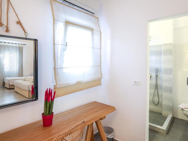 Petinaros Hotel : photo 6 de la chambre chambre triple standard