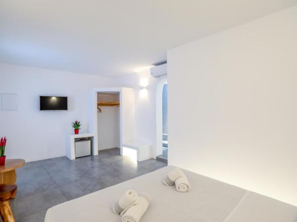 Petinaros Hotel : photo 4 de la chambre chambre quadruple standard