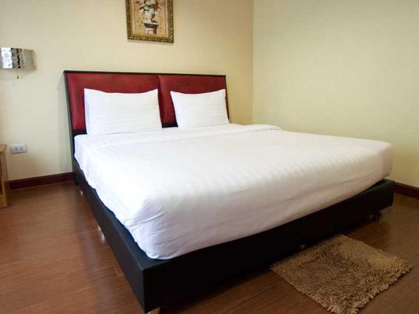Bluebird Inn Pattaya : photo 2 de la chambre chambre lit king-size standard