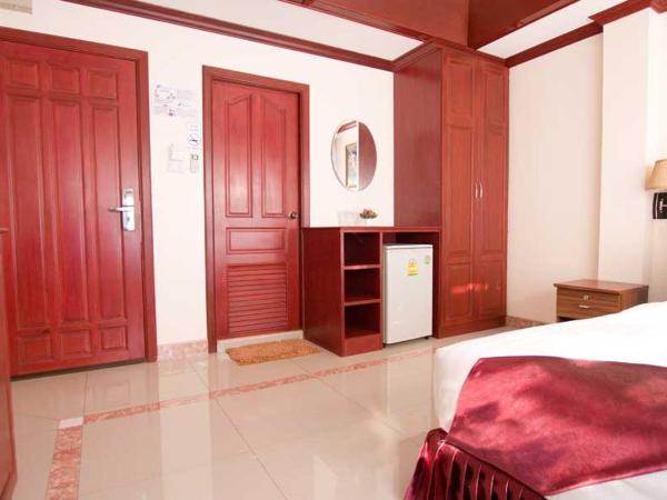 Bluebird Inn Pattaya : photo 5 de la chambre chambre double avec balcon