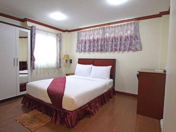 Bluebird Inn Pattaya : photo 2 de la chambre petite chambre double