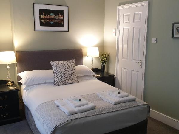 Starlings Guest House : photo 2 de la chambre grande chambre double avec salle de bains privative - 1er Étage