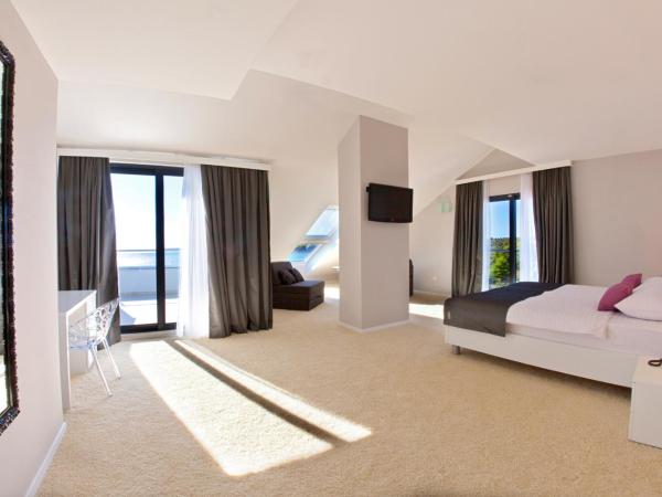 Boutique Hotel Life : photo 6 de la chambre suite de luxe avec balcon - vue sur mer