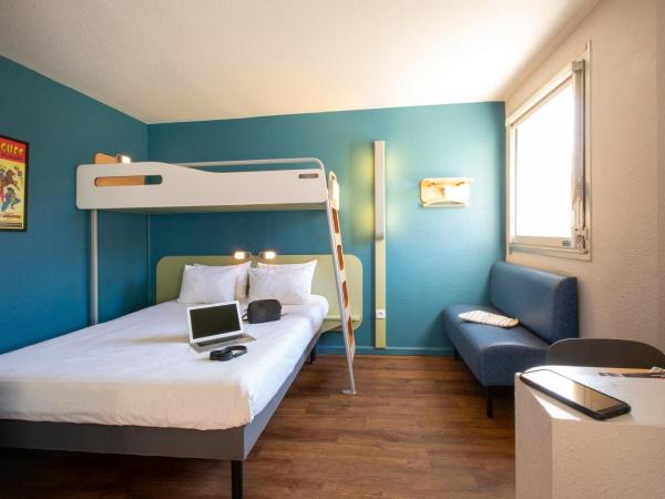 ibis budget Avignon Centre : photo 2 de la chambre chambre triple