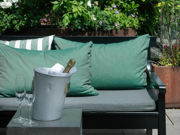 Nimb Hotel : photo 3 de la chambre suite avec baignoire spa