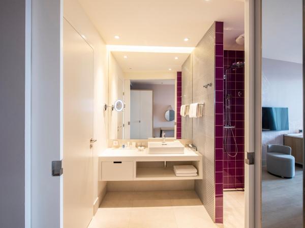 Radisson Blu Resort & Spa : photo 6 de la chambre chambre premium avec balcon et vue mer