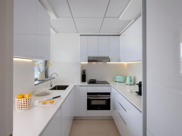 Staybridge Suites Dubai Internet City, an IHG Hotel : photo 10 de la chambre suite 1 chambre lit king-size en étage élevé - vue sur mer