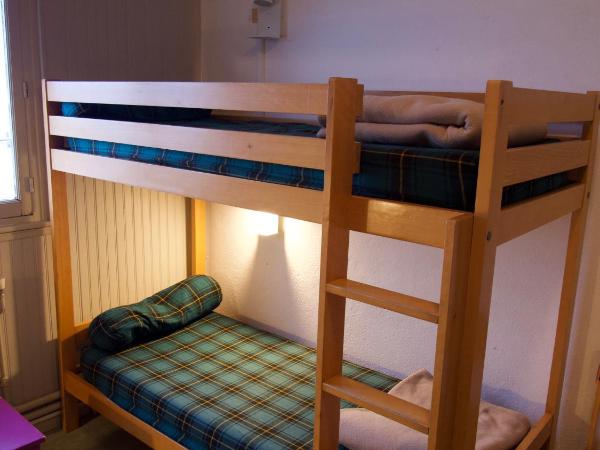 Auberge de jeunesse de Concarneau : photo 3 de la chambre lit simple dans dortoir pour hommes