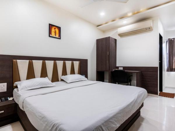 Hotel Ashish : photo 8 de la chambre chambre deluxe double ou lits jumeaux