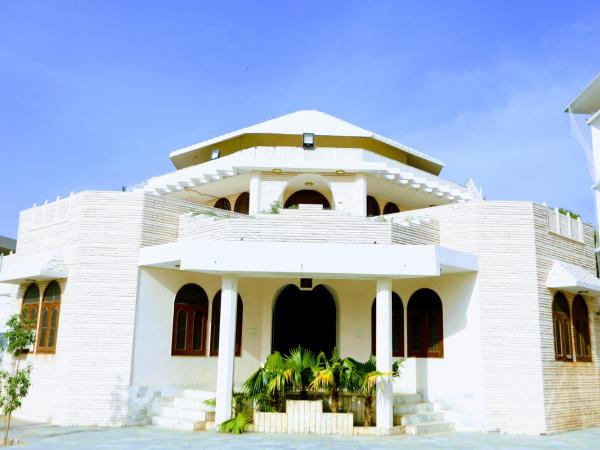 Stardom Resort Jaipur : photo 7 de la chambre chambre familiale