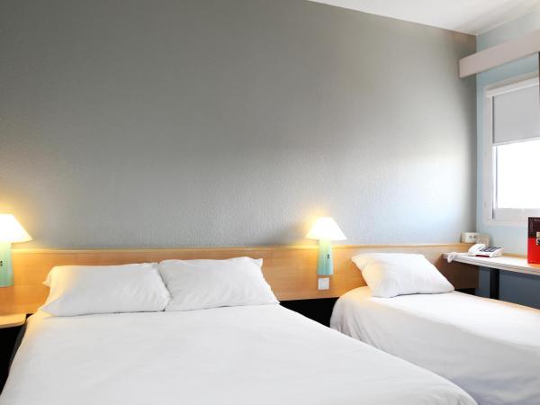 ibis Orange Centre : photo 5 de la chambre chambre standard avec 1 lit double et 1 lit simple