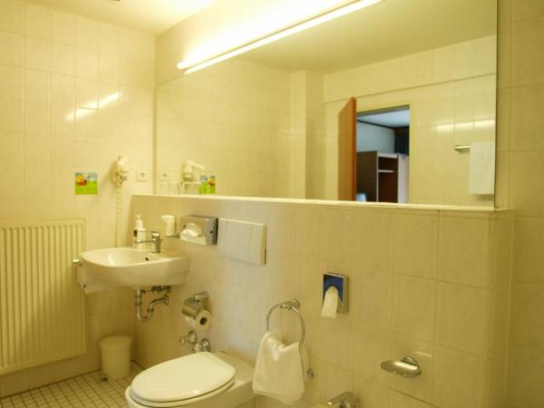 Hotel Senator München : photo 9 de la chambre chambre simple