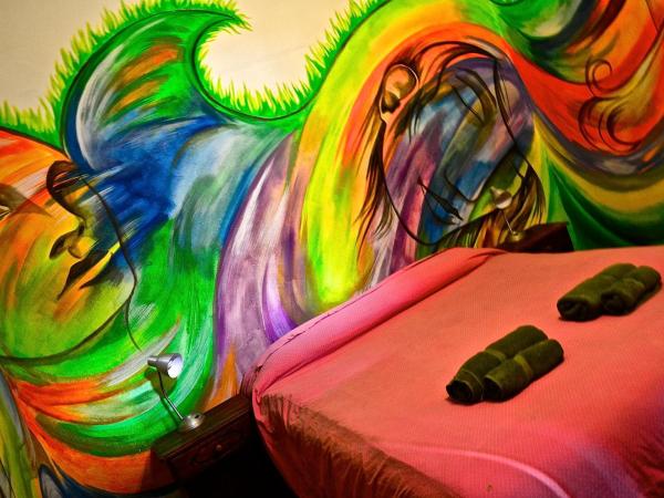 Art Factory San Telmo : photo 9 de la chambre chambre double ou lits jumeaux avec salle de bains commune