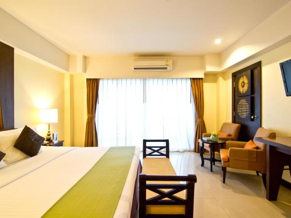 Golden Sea Pattaya - SHA Extra Plus : photo 4 de la chambre grande chambre double deluxe