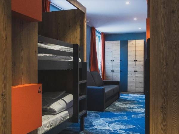 Hotel Base Camp Lodge - Les 2 Alpes : photo 10 de la chambre lit simple dans dortoir de 10 lits