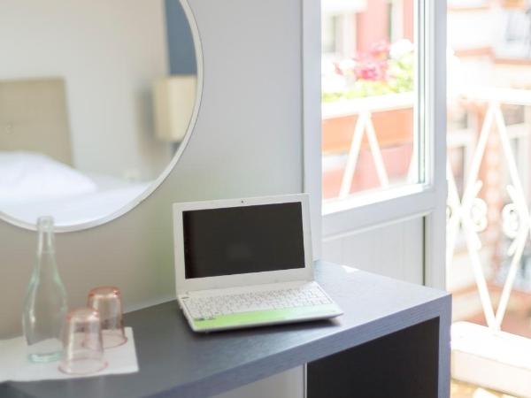 Hush Hostel Lounge : photo 4 de la chambre chambre double standard avec salle de bains commune