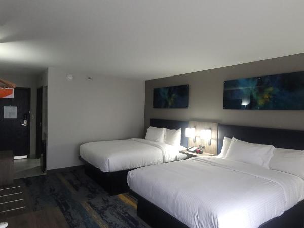 Clarion Pointe OKC Airport : photo 7 de la chambre chambre standard avec 2 lits queen-size - non-fumeurs