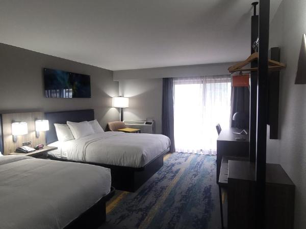 Clarion Pointe OKC Airport : photo 3 de la chambre chambre standard avec 2 lits queen-size - non-fumeurs