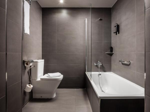 BYPILLOW Mothern : photo 6 de la chambre chambre lits jumeaux - vue sur ville