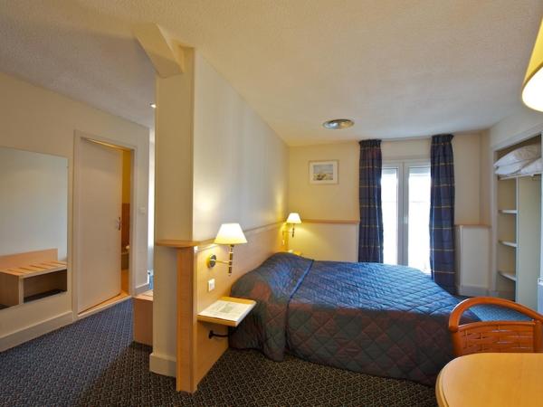 Hotel Le Bourbon Pau Centre : photo 2 de la chambre chambre double