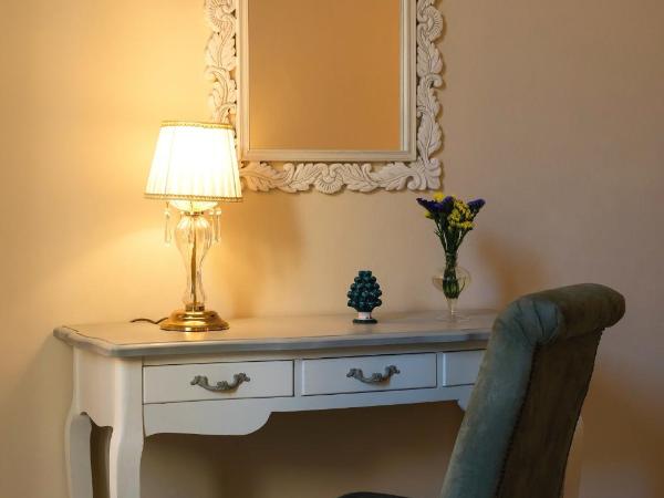 Valentina : photo 6 de la chambre chambre double ou lits jumeaux avec balcon