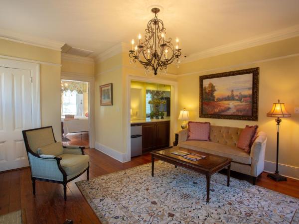 The Gastonian, Historic Inns of Savannah Collection : photo 3 de la chambre the oglethorpe penthouse suite