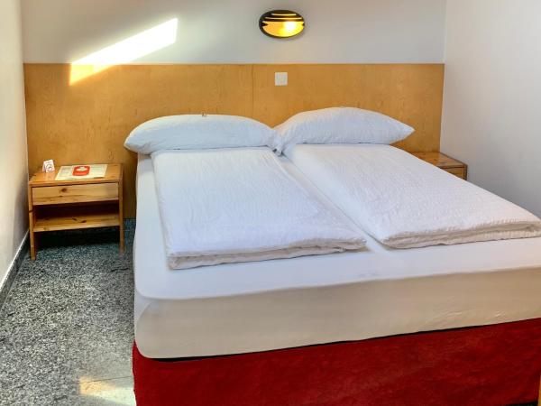 Hotel&Hostel Montarina : photo 3 de la chambre chambre double avec salle de bains privative