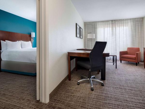 Sonesta ES Suites Dallas Medical Market Center : photo 2 de la chambre suite 2 chambres avec 2 lits king-size