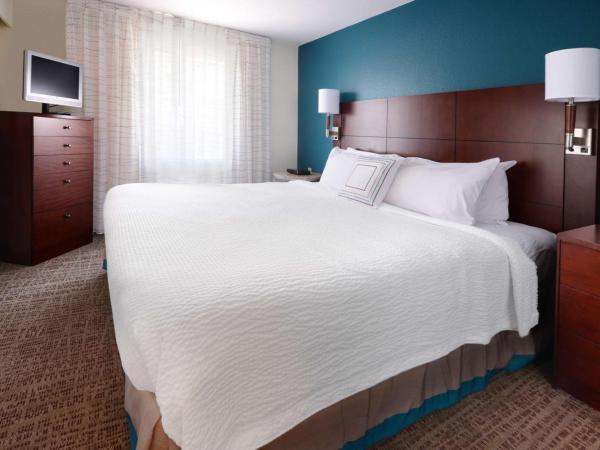 Sonesta ES Suites Dallas Medical Market Center : photo 1 de la chambre suite 2 chambres avec 2 lits king-size 