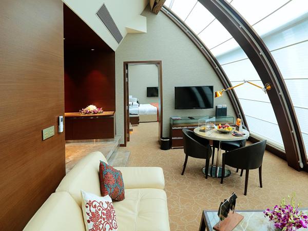 Hotel Sahara Star : photo 1 de la chambre suite lit king-size uranus avec baignoire (non-fumeurs)