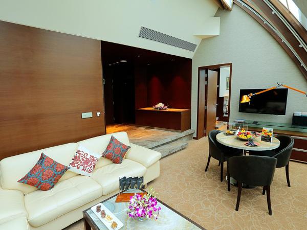 Hotel Sahara Star : photo 2 de la chambre suite lit king-size uranus avec baignoire (non-fumeurs)