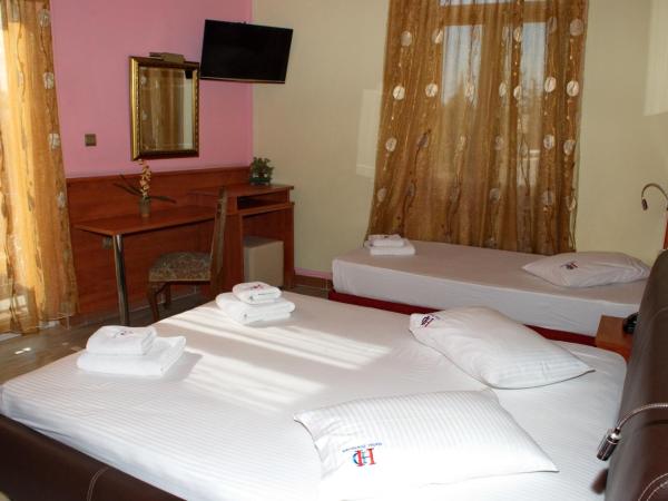 Diethnes Hotel : photo 7 de la chambre chambre triple classique