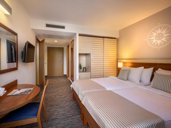 Valamar Sanfior Hotel & Casa : photo 2 de la chambre junior suite for 2+2 seaside - casa sanfior