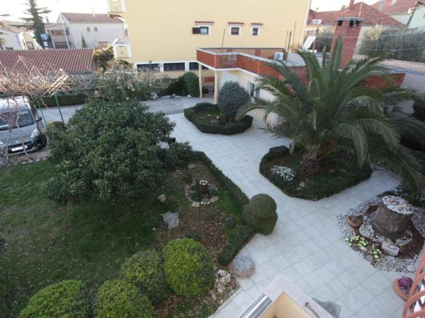 Apartments Kresan : photo 2 de la chambre studio avec balcon 