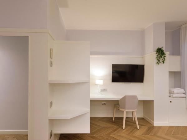 Hotel Baylle : photo 1 de la chambre suite junior avec balcon