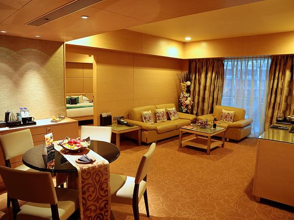 Hotel Sahara Star : photo 5 de la chambre suite lit king-size neptune avec baignoire et balcon privé - vue sur lagune