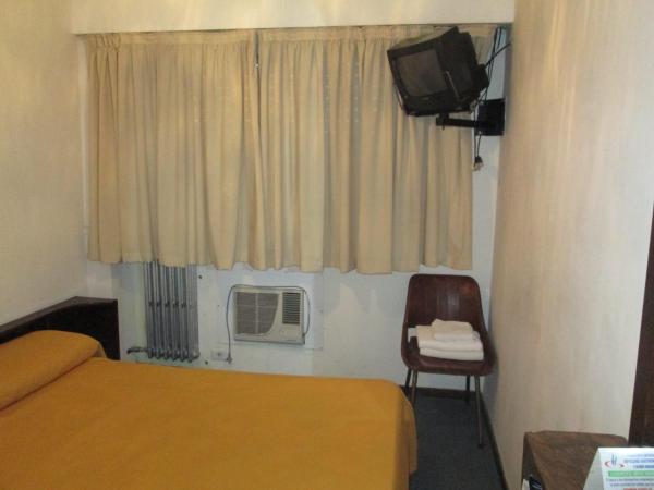 Hotel Nahuel : photo 1 de la chambre chambre double