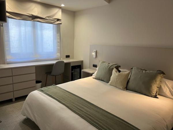 AZ Hotel San Valero : photo 8 de la chambre chambre double