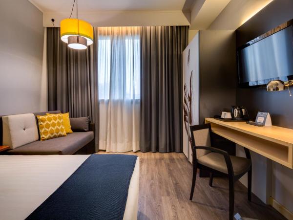 Holiday Inn Bologna - Fiera, an IHG Hotel : photo 1 de la chambre chambre lit queen-size standard - fumeurs
