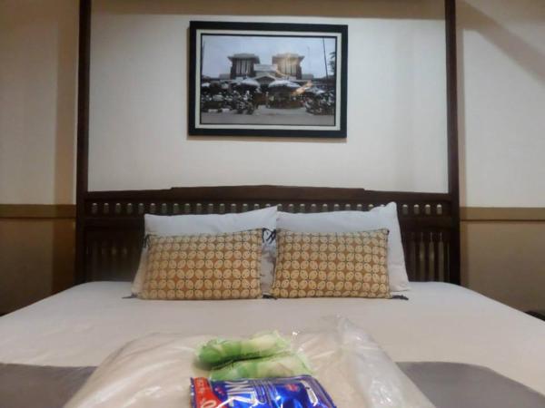 Ndalem Suratin Guesthouse : photo 4 de la chambre suite