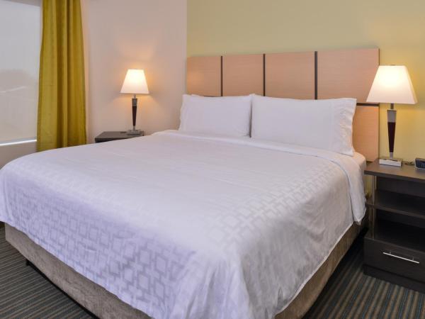 Candlewood Suites - Austin Airport, an IHG Hotel : photo 7 de la chambre suite studio lit king-size