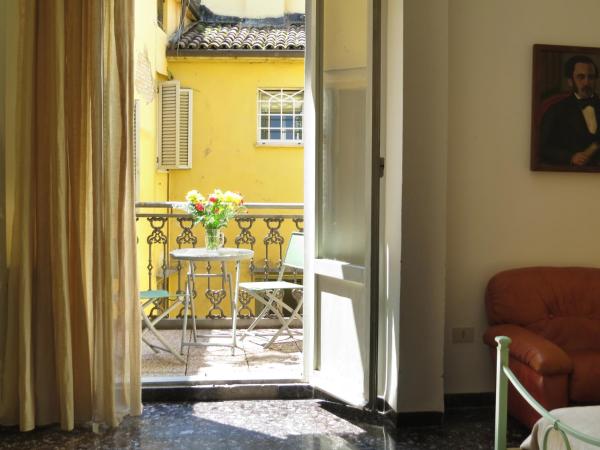 Casa Della Zia, Bologna by Short Holidays : photo 9 de la chambre chambre double ou lits jumeaux avec salle de bains privative externe