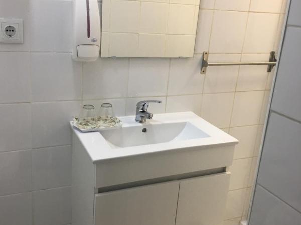 TMJ BeB : photo 4 de la chambre chambre double ou lits jumeaux avec terrasse