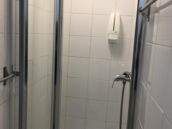 TMJ BeB : photo 10 de la chambre chambre double ou lits jumeaux avec terrasse