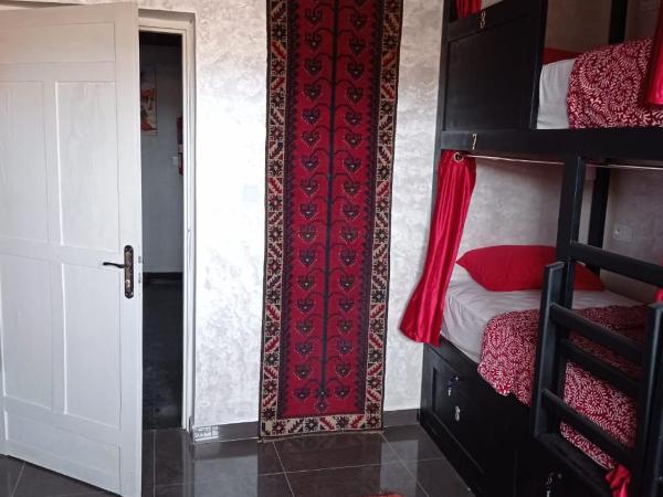 Stork Marrakech Luxury Hostel : photo 3 de la chambre lit superposé dans dortoir pour femmes