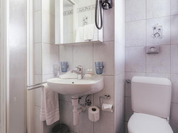 Guesthouse by the rex : photo 5 de la chambre chambre double avec balcon