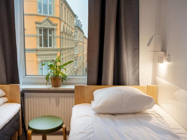 Go Hotel Ansgar : photo 8 de la chambre chambre lits jumeaux